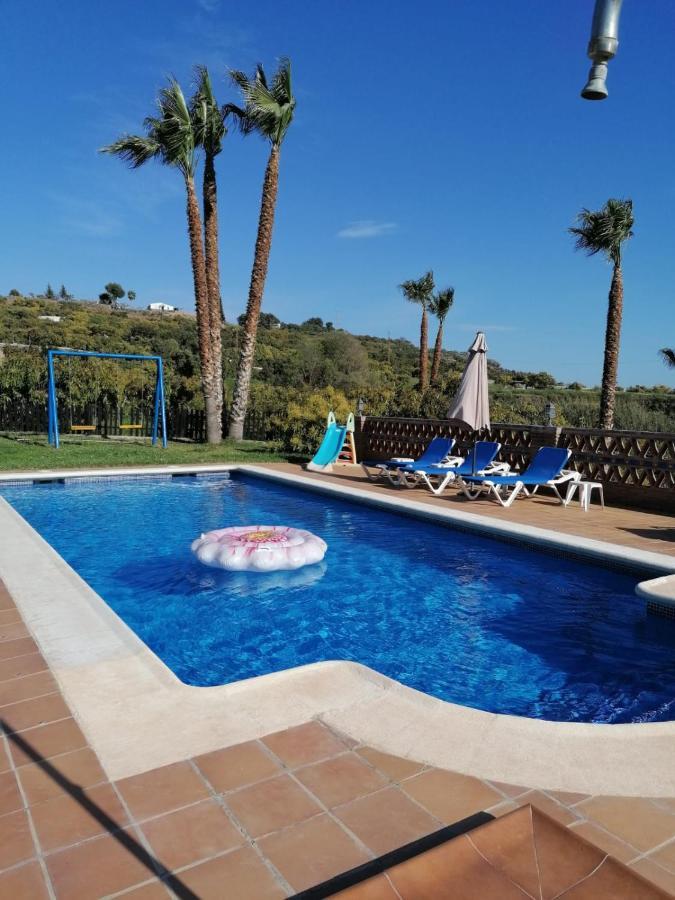 Los Ninos Villa/Country House Фрихилиана Экстерьер фото